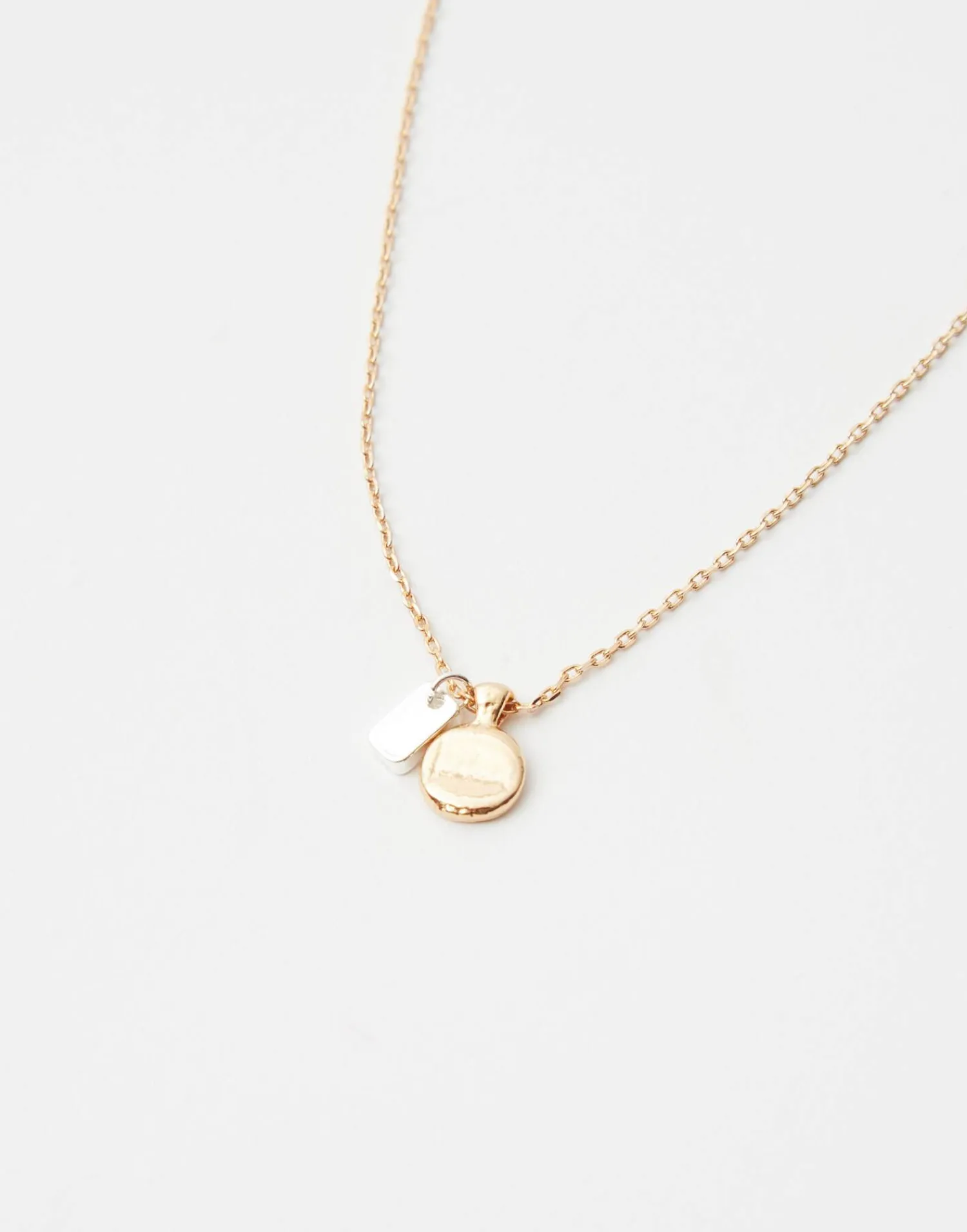 Natura Selection Collar Dos Charms 144654-GOLD Hot